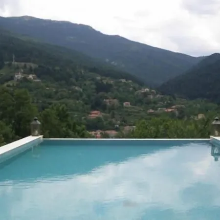 Styga Mountain Hotell Zarouchla
